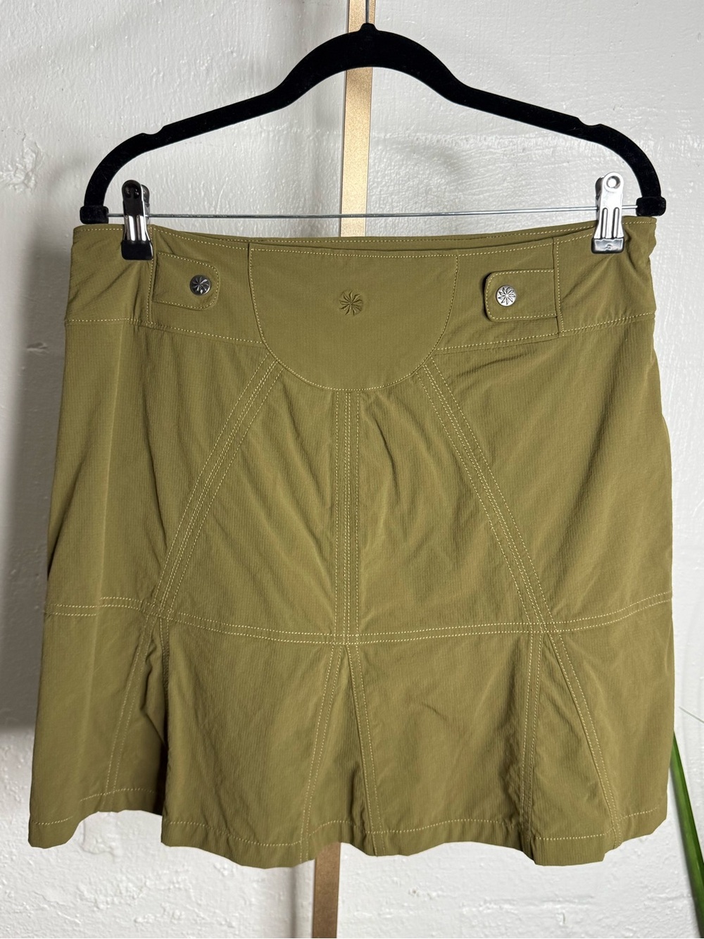 Athleta Olive Green Athletic Skort Size 8 | Hiking Golf Tennis Activewear - Picture 4 of 8